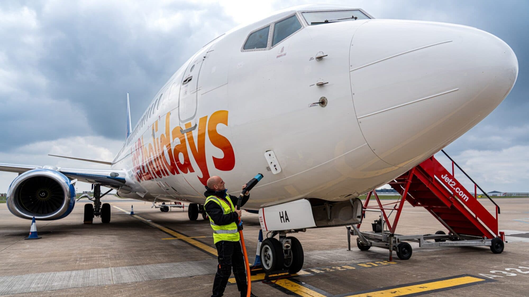 How Is Leeds Bradford Airport Reducing Noise And Emissions With New Electric Power Units?