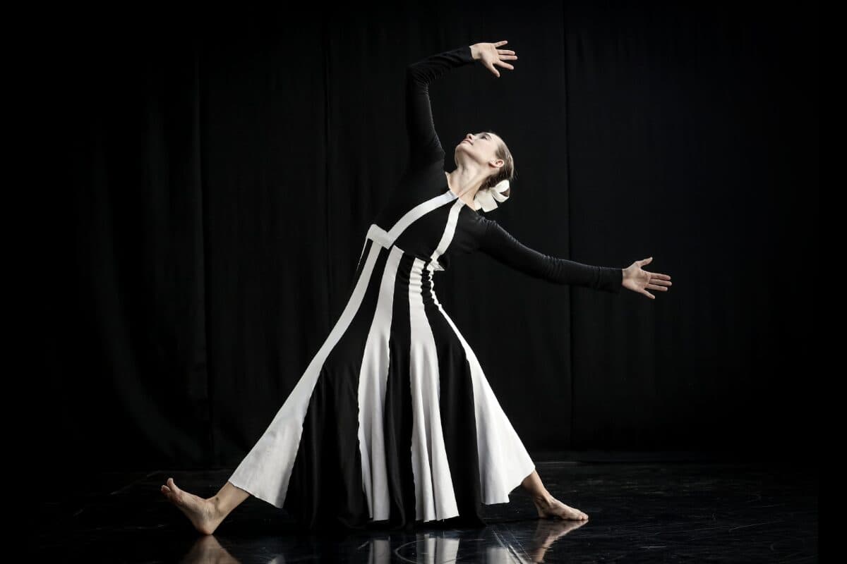 What Dance Shows Are On At The Stanley & Audrey Burton Theatre This Autumn?