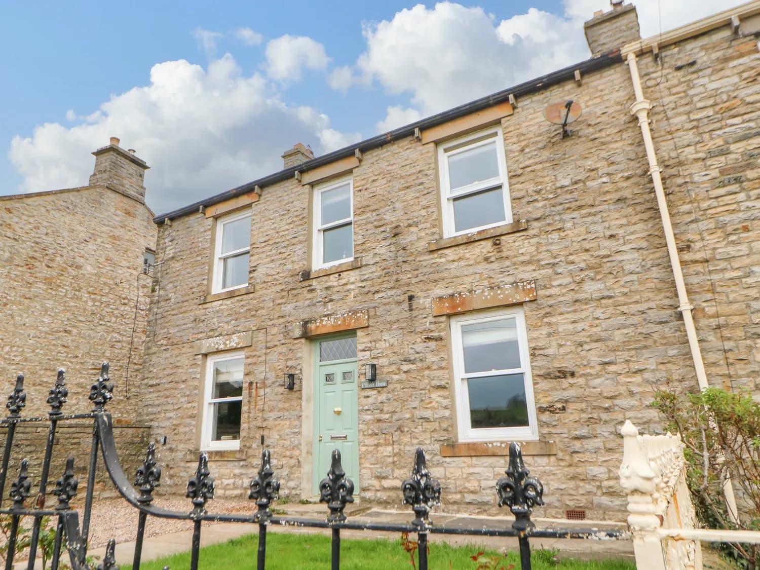 Accommodation at Hillside House in west witton