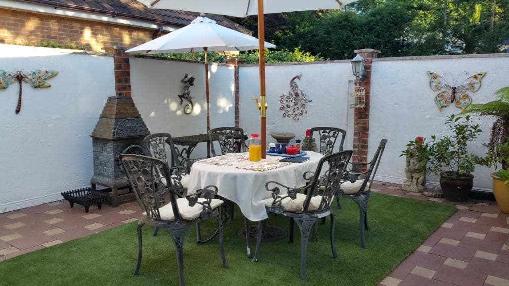 Accommodation at Best Area Close to Leeds Centre in leeds