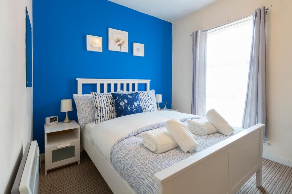 Accommodation at The Point Apartment, Leeds City Center in leeds