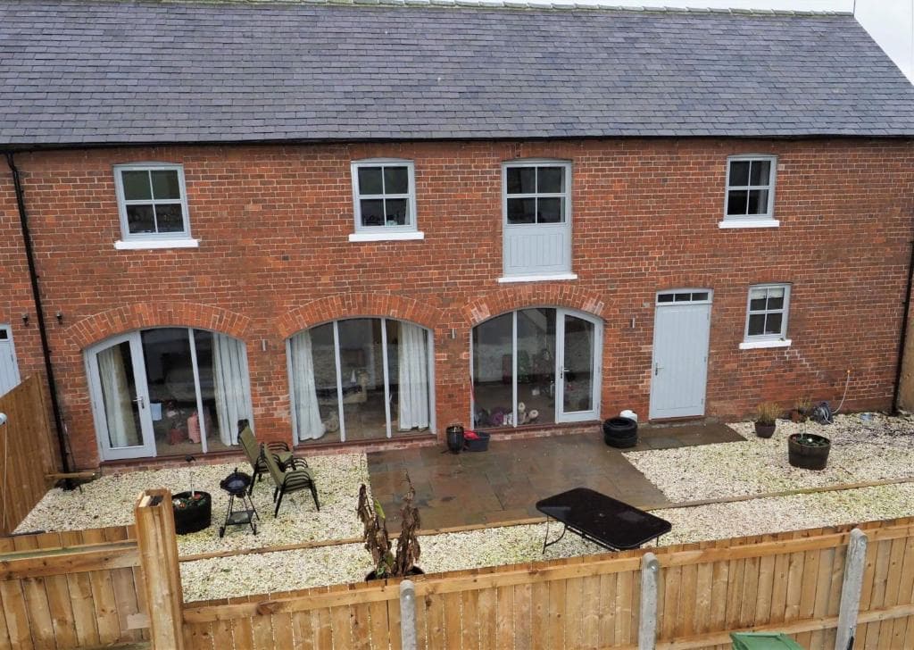 Accommodation at The Granary, Wolds Way Holiday Cottages, spacious 3 bed cottage in little weighton