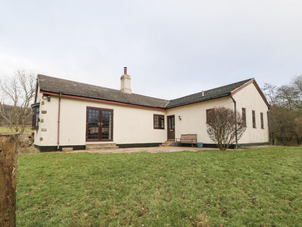 Accommodation at Levenbeck Cottage in kildale railway station
