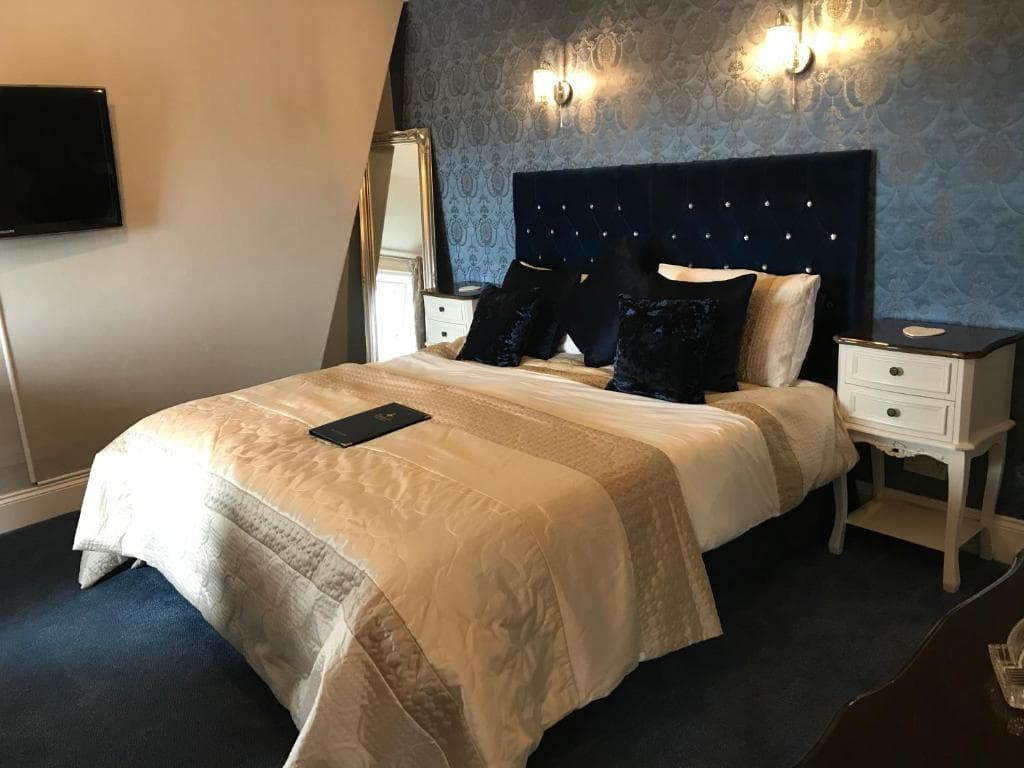 Accommodation at Norman Guest House with Free Parking in whitby