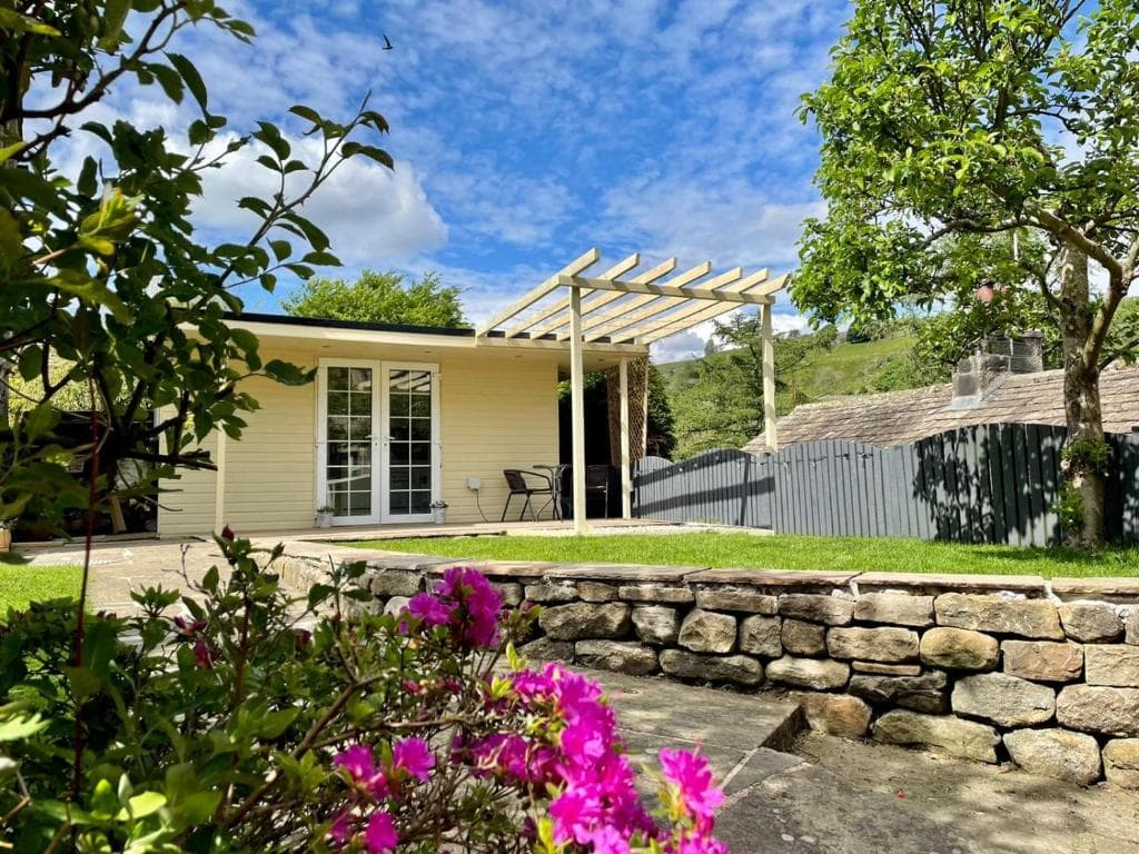 Accommodation at Apple tree hut, in a private garden in hebden