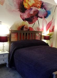 Accommodation at The Snug at Plover Cottage Lindley in huddersfield