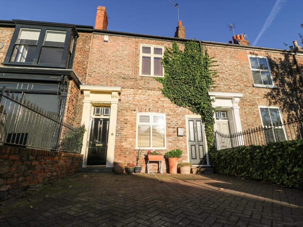 Accommodation at 50 Holgate Road in york