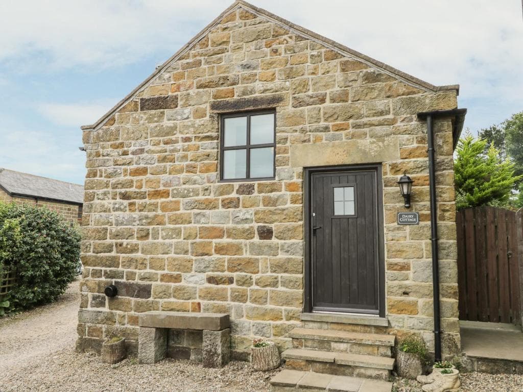 Accommodation at Dairy Cottage, Scarborough in staintondale