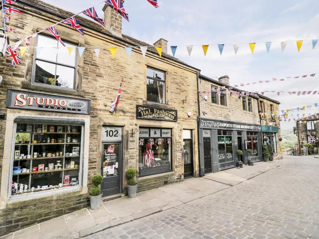 Accommodation at The Flat, Keighley in keighley
