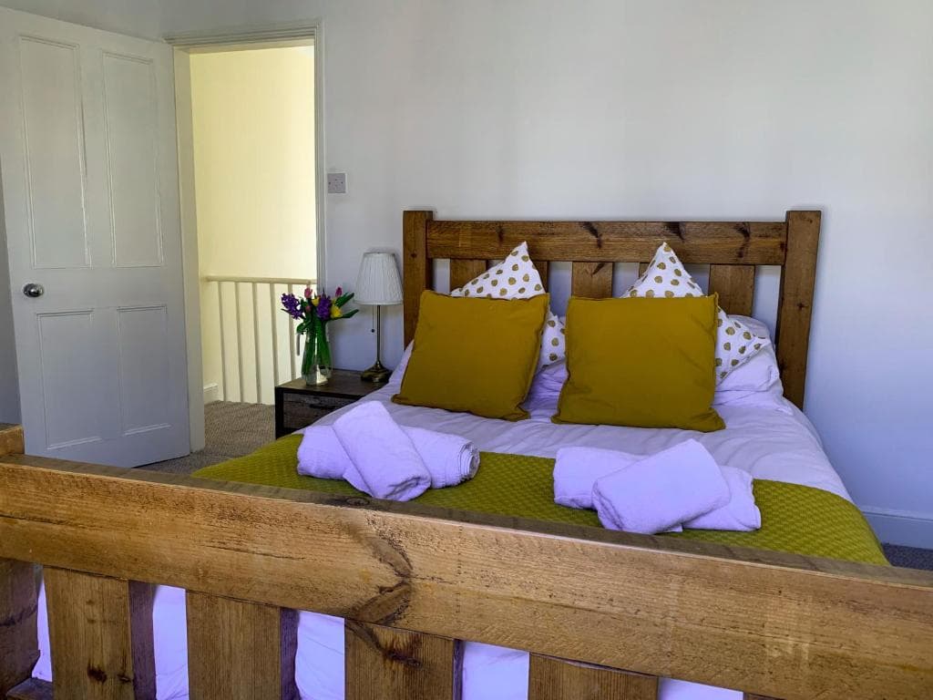 Accommodation at Park Crescent Lodge - Free Parking - Central York - Holiday Home in york
