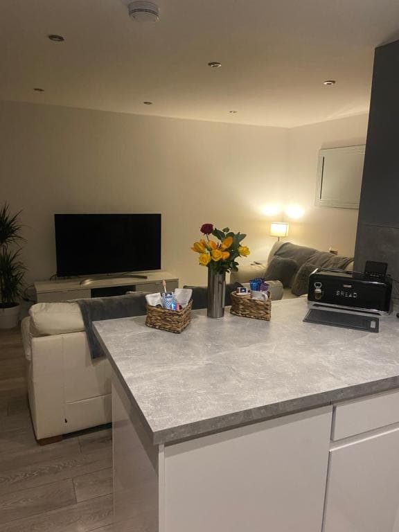 Accommodation at Spacious one bed ground floor apartment in harrogate