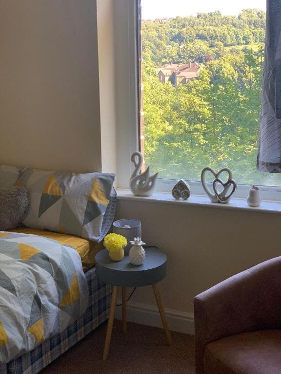 Accommodation at Delightful Cottage in Huddersfield town in golcar