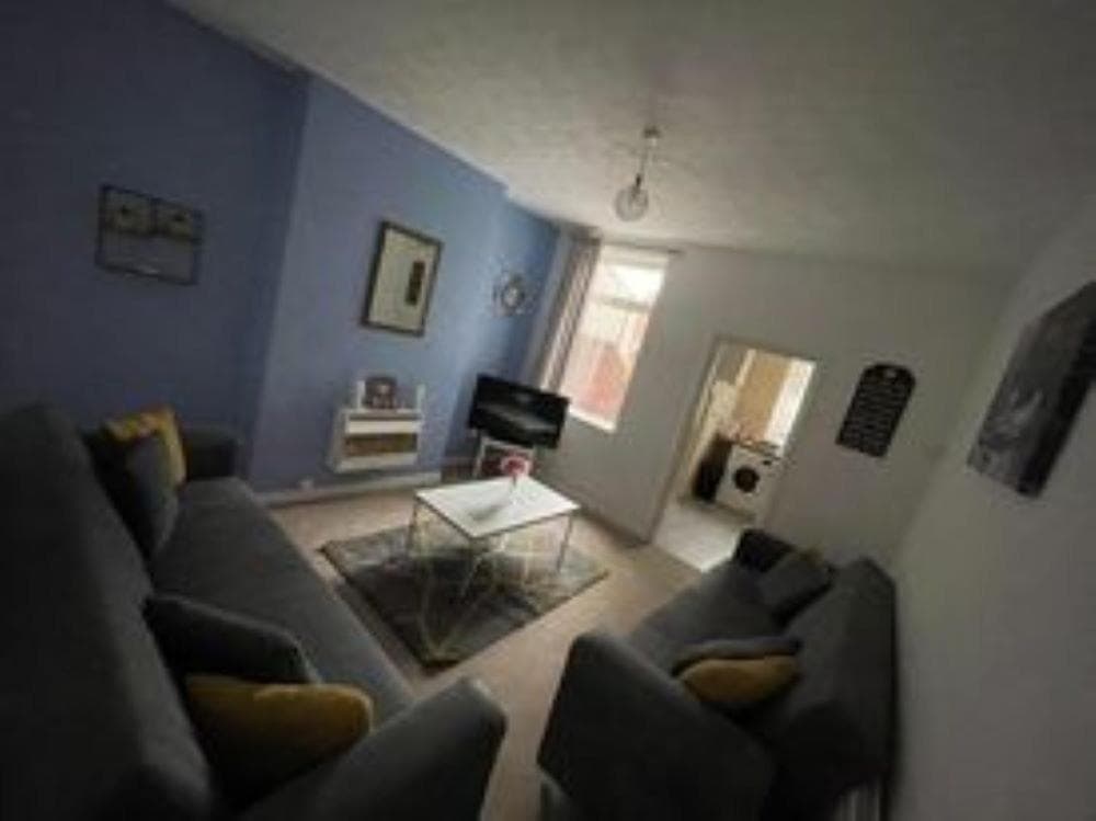 Accommodation at Platinum Stays Beaconsfield House in doncaster