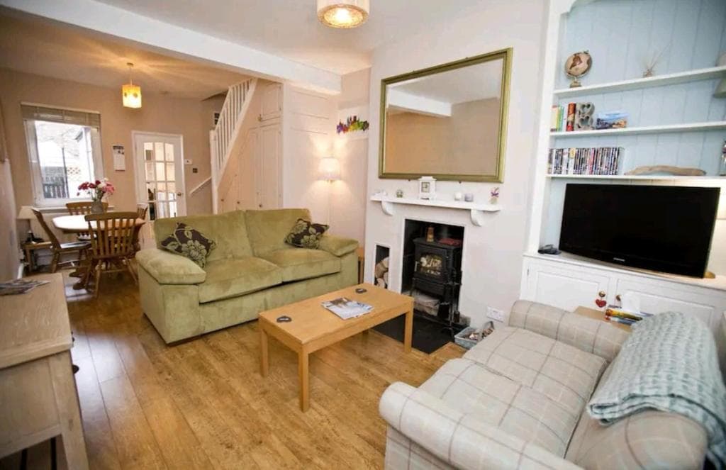 Accommodation at Cosy little home just outside York city walls in york