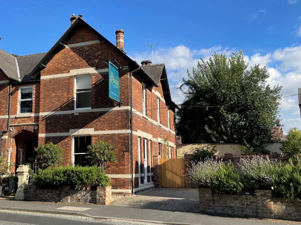 Accommodation at City Centre Luxury Holiday House with Outdoor Bath and Parking in york
