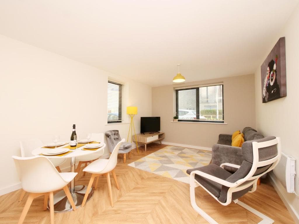 Accommodation at Modern & Spacious 2 Bedroom Apartment in hunslet