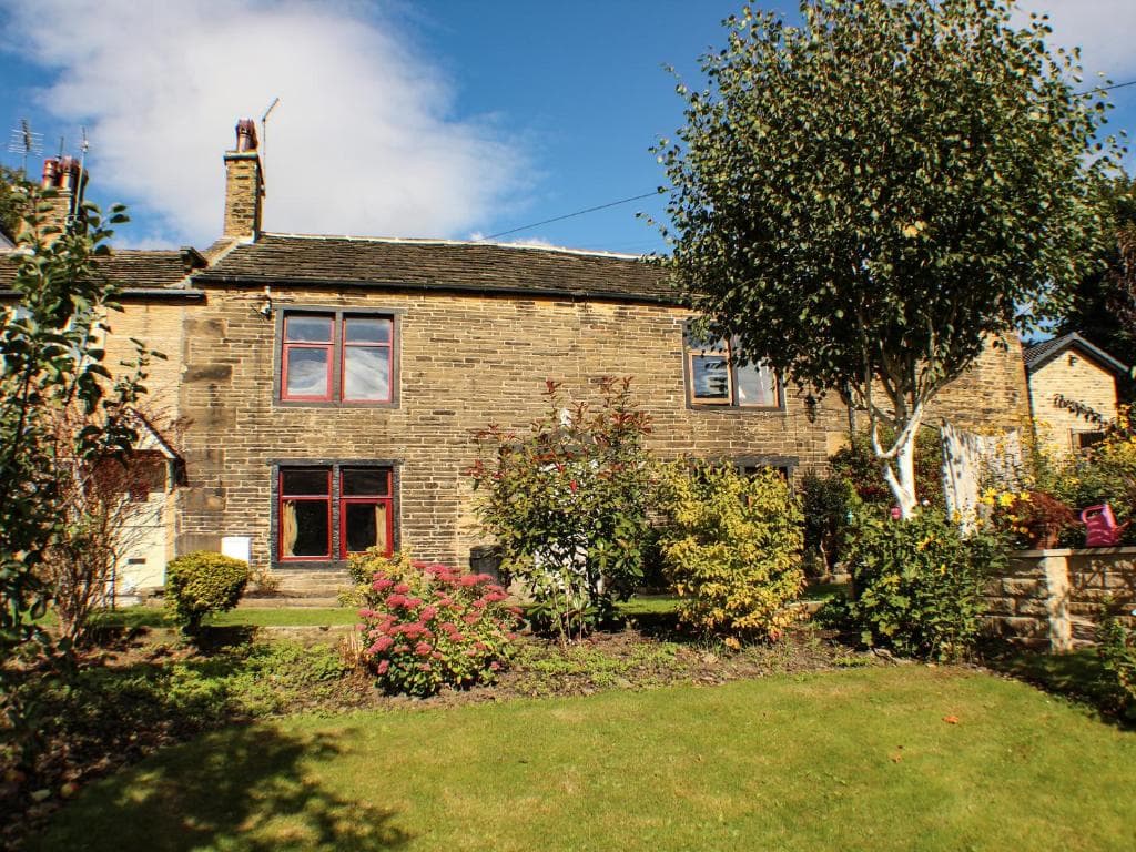 Accommodation at 11 Lane End in bradford