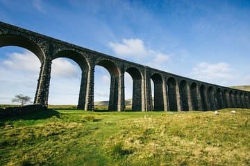 Private Hire: Yorkshire Dales from Harrogate in 16 seater minibus - Taxis in harrogate