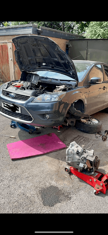 JJ Auto’s - Garages in alverthorpe