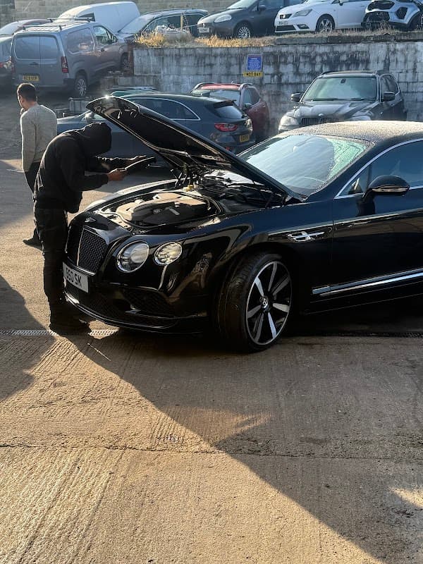 Fast Fix Autocentre Ltd - Garages in batley