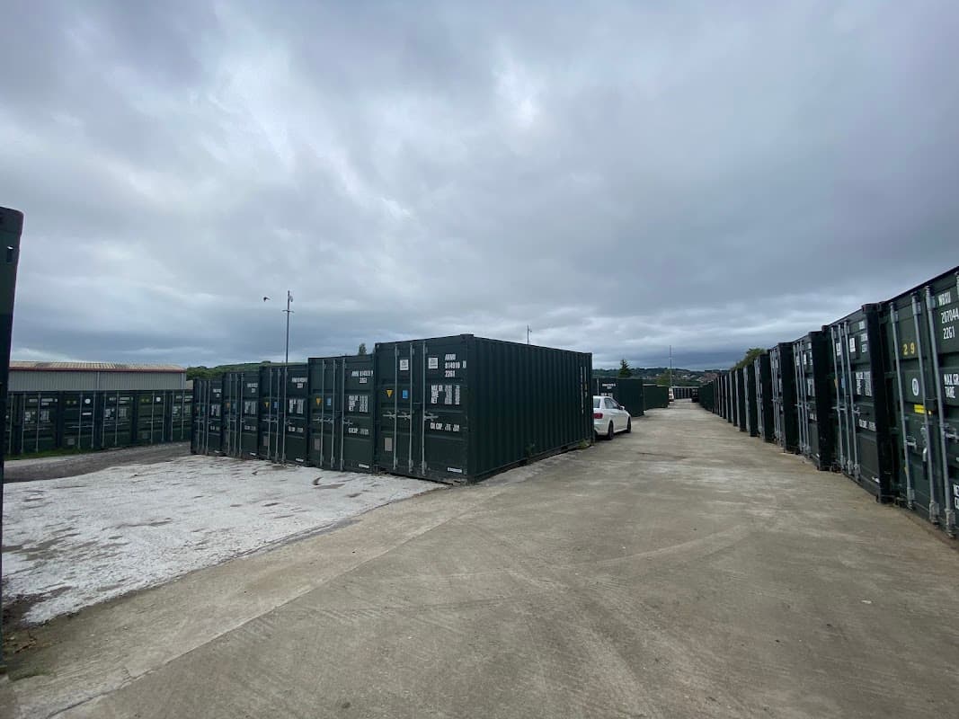 Elland Road Storage LTD - Self Storage in beeston
