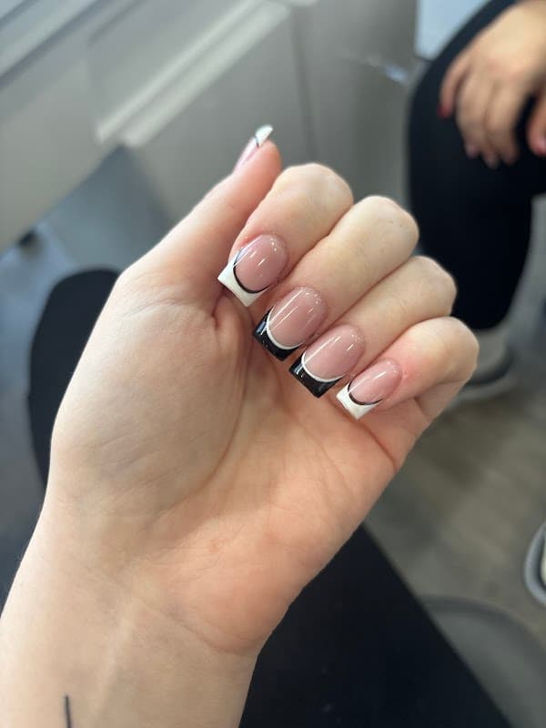 Iconic Nail Studio