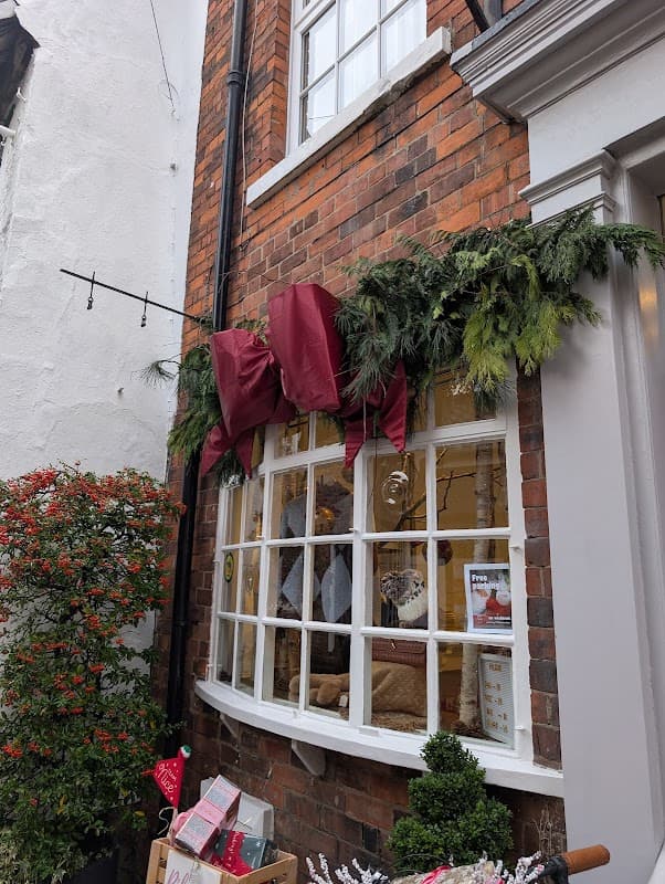 Pilgrim - Clothes Shops in beverley