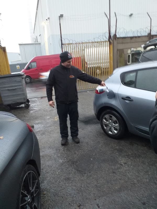 TW Auto Services - Garages in bradford