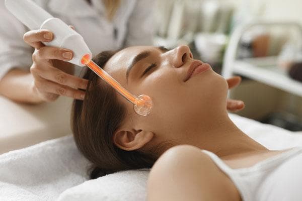 Shine Bright - Mobile Beautician - Beauty Salons in bradley