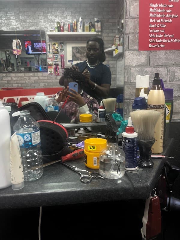 Kamal AfroSeventy - Hair Salons in bramley