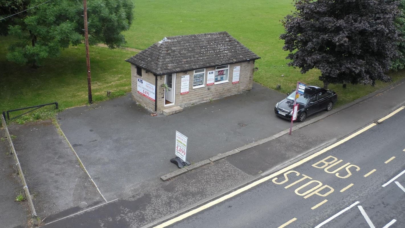 Ian Holmes - Insurance in brighouse