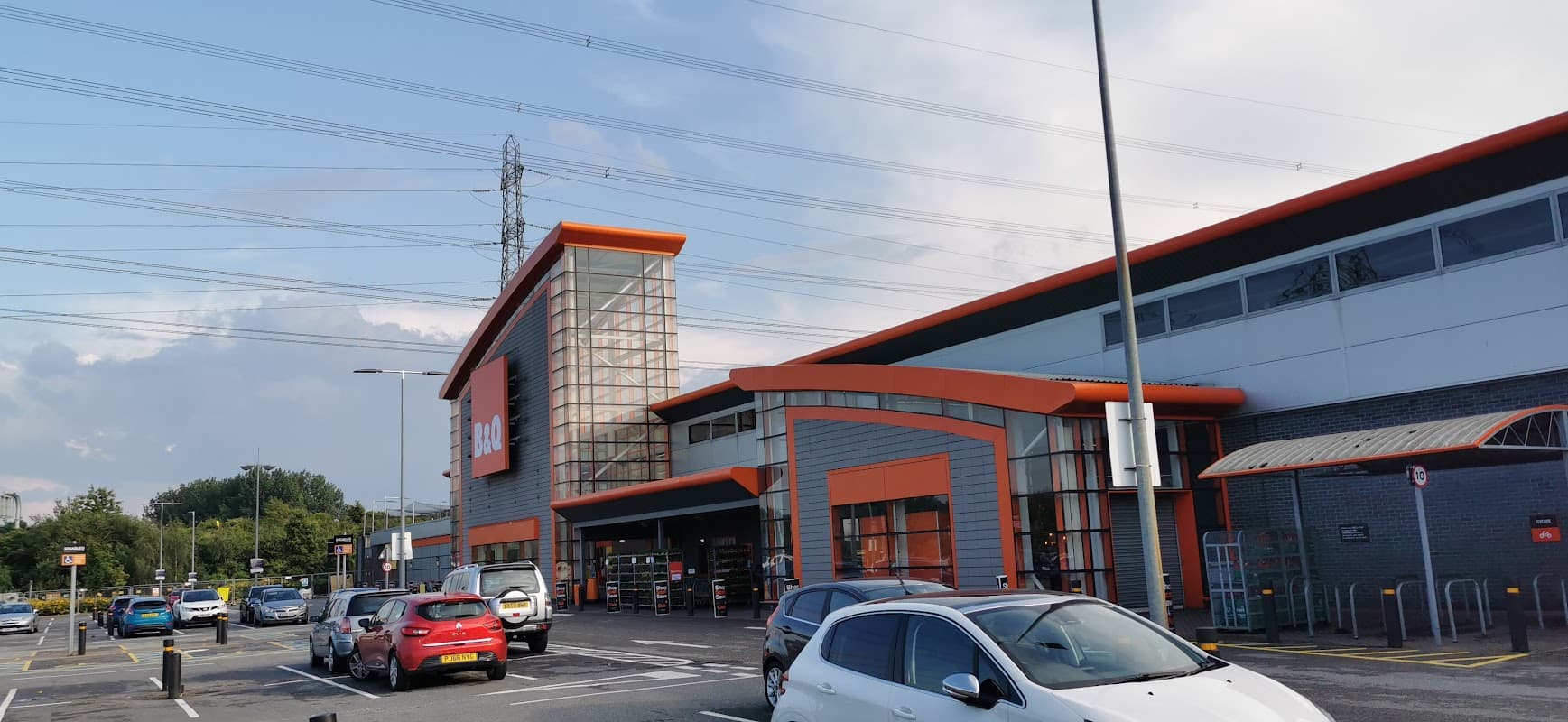 B&Q Glasshoughton - DIY Stores in castleford