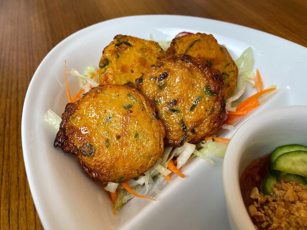Yumi Thai