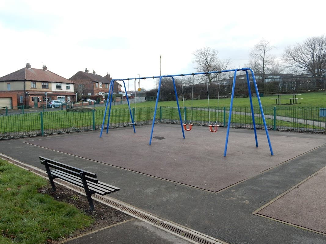 Farfield Recreation Ground - Park in farsley