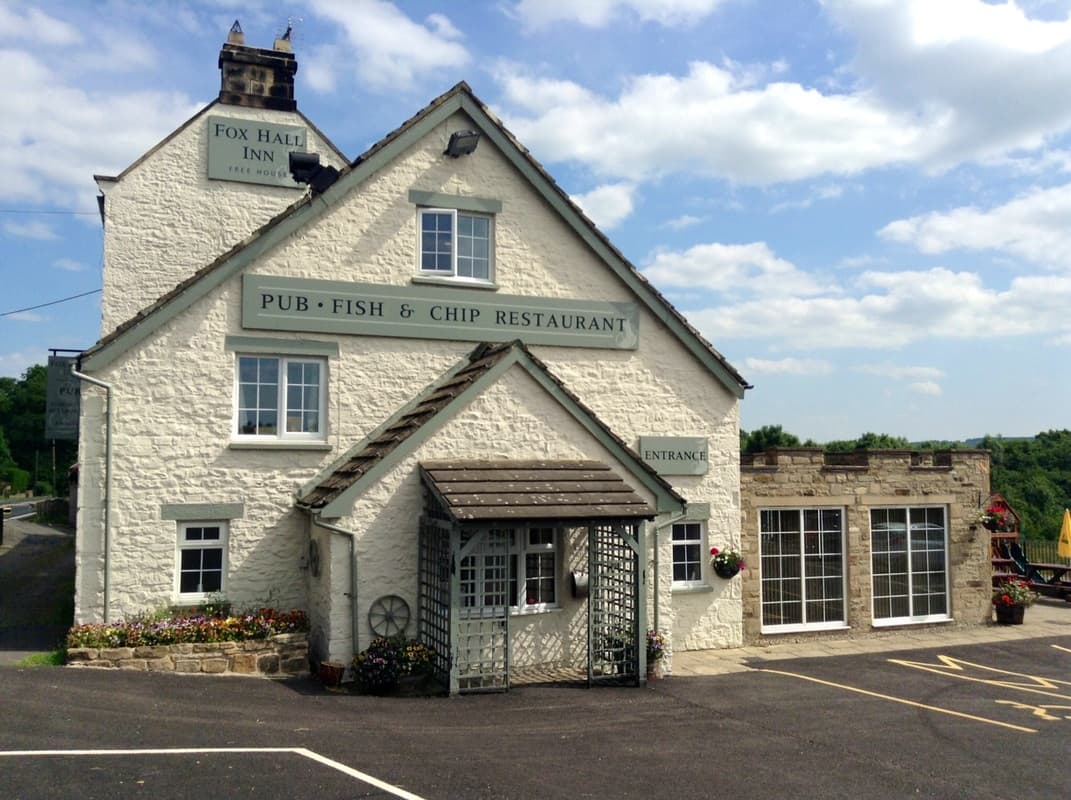 Food & drink at Fox Hall Inn in west layton
