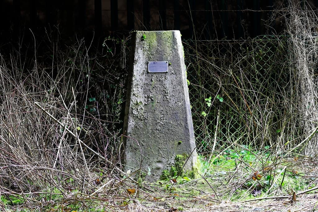 Garforth Cliff Trig point - Historic Site in garforth