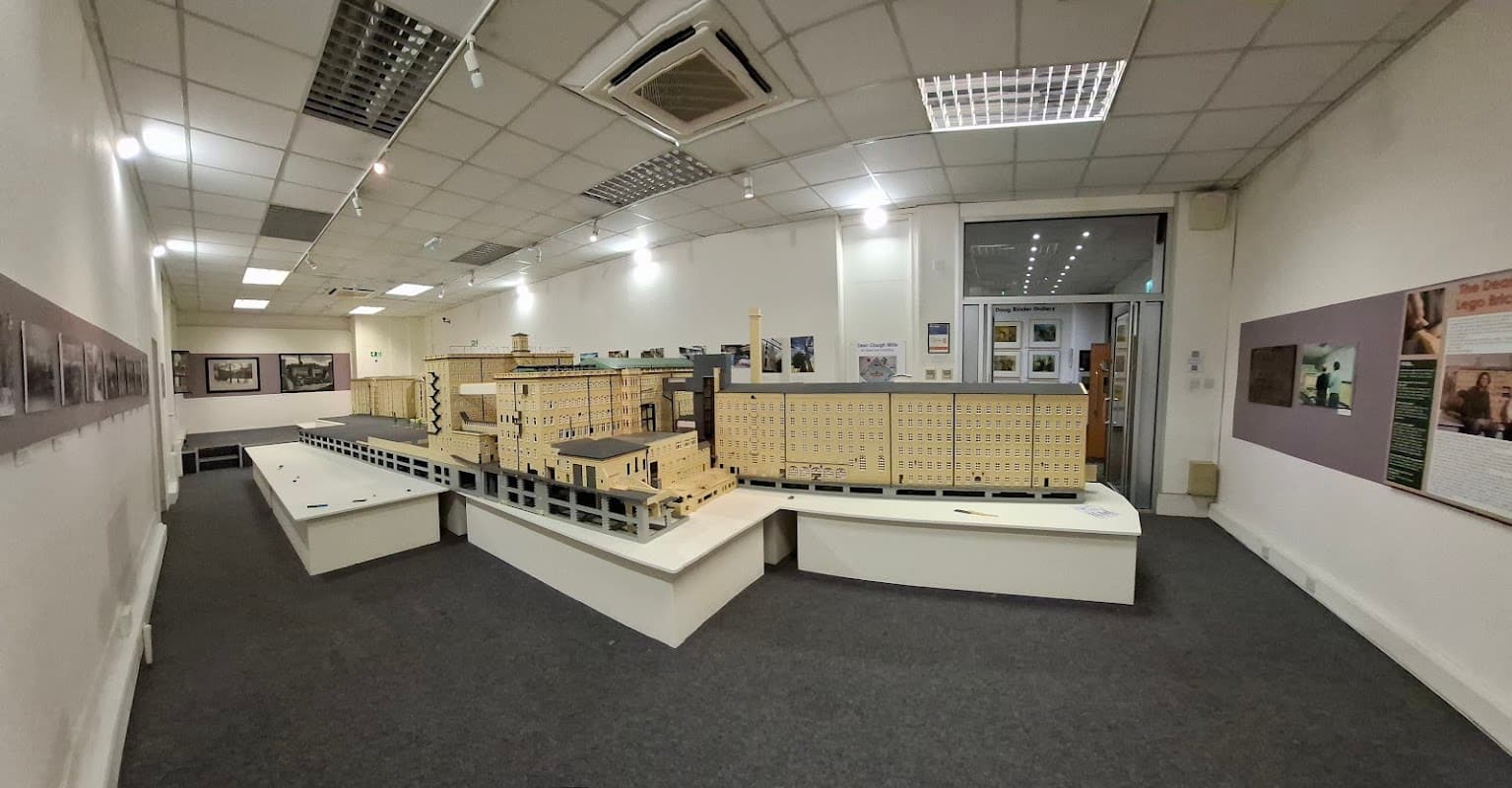 Mosaic Gallery, Dean Clough - Gallery in halifax
