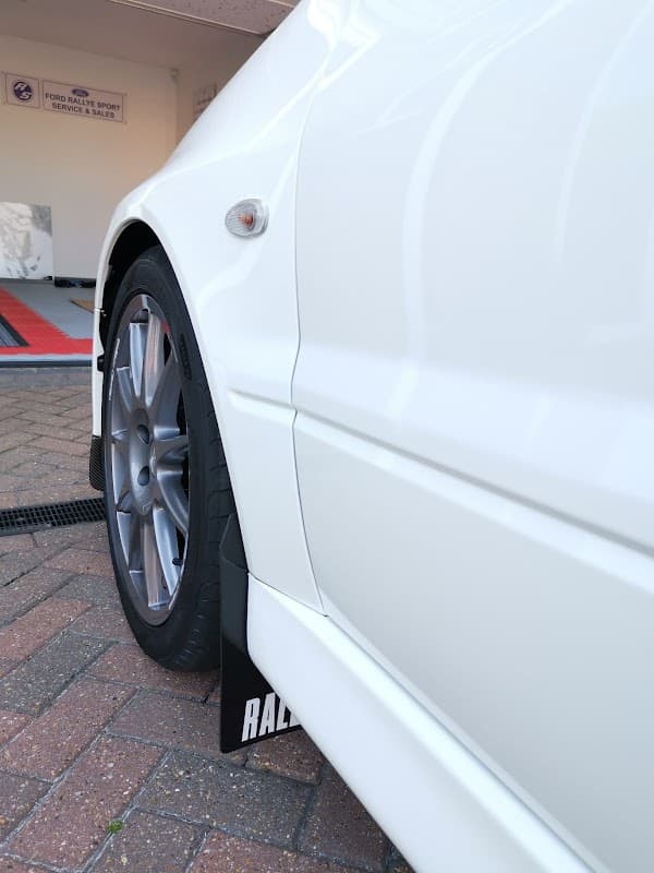 Colour Worx York Ltd - Garages in heworth