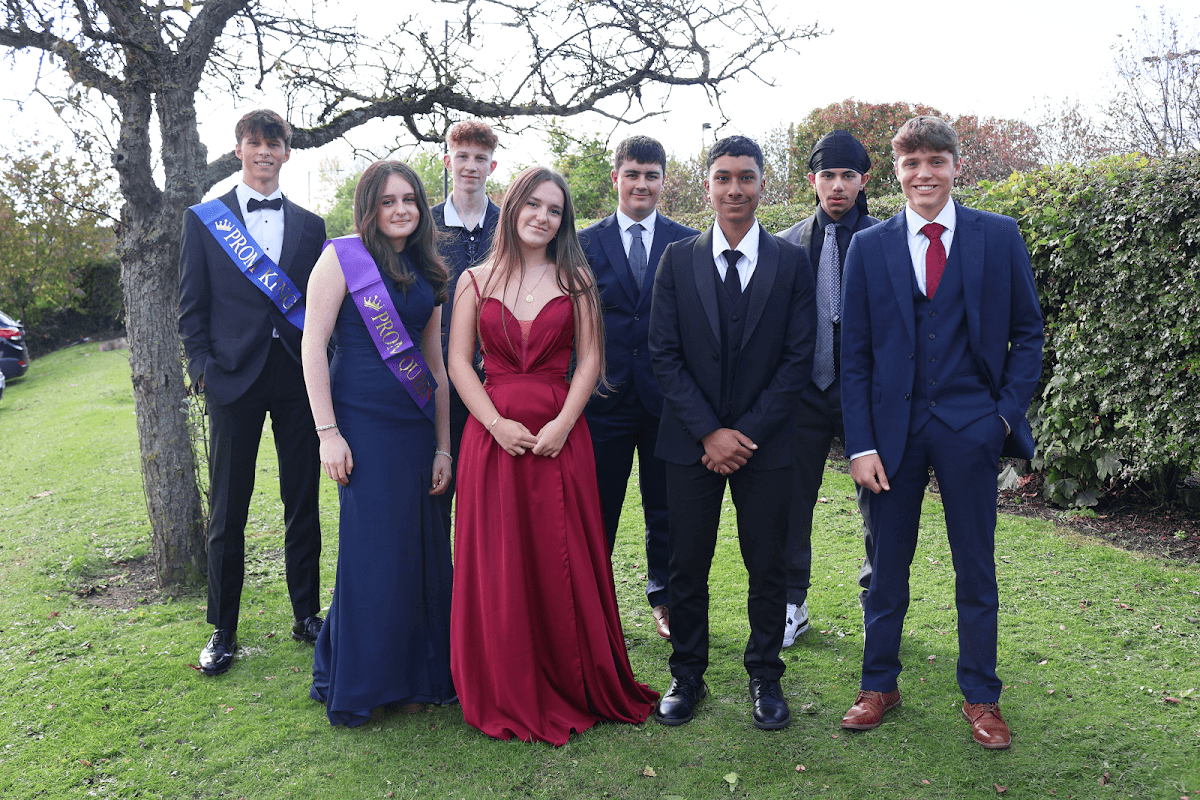 Dress2Impress - Clothes Shops in heworth