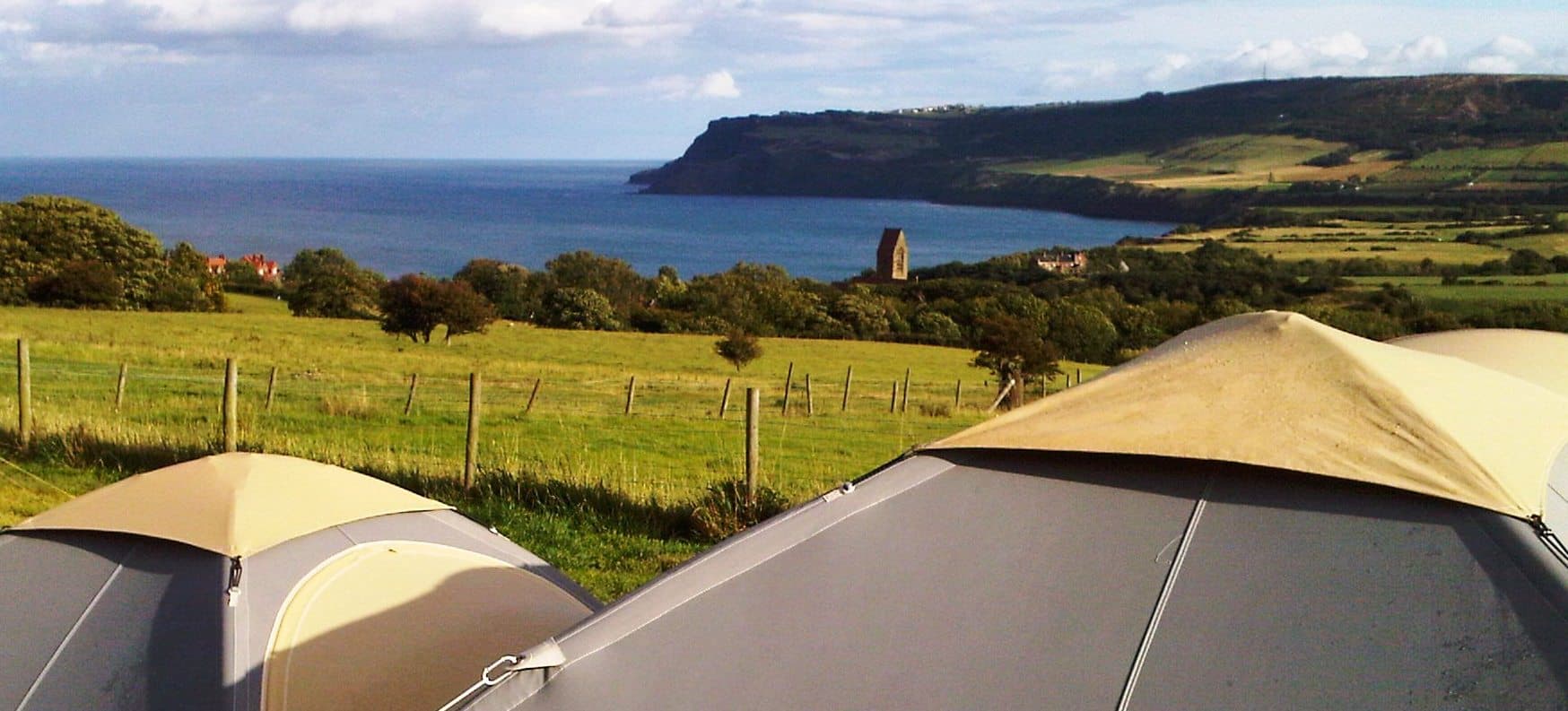 Hooks House Farm - Campsite in robin hoods bay