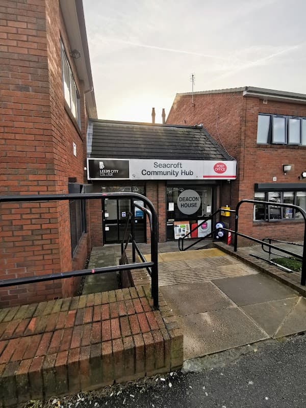 Seacroft Community Hub - Community Centres in killingbeck