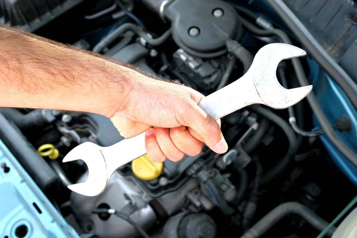 Mike Fowler Auto Repairs - Garages in malton