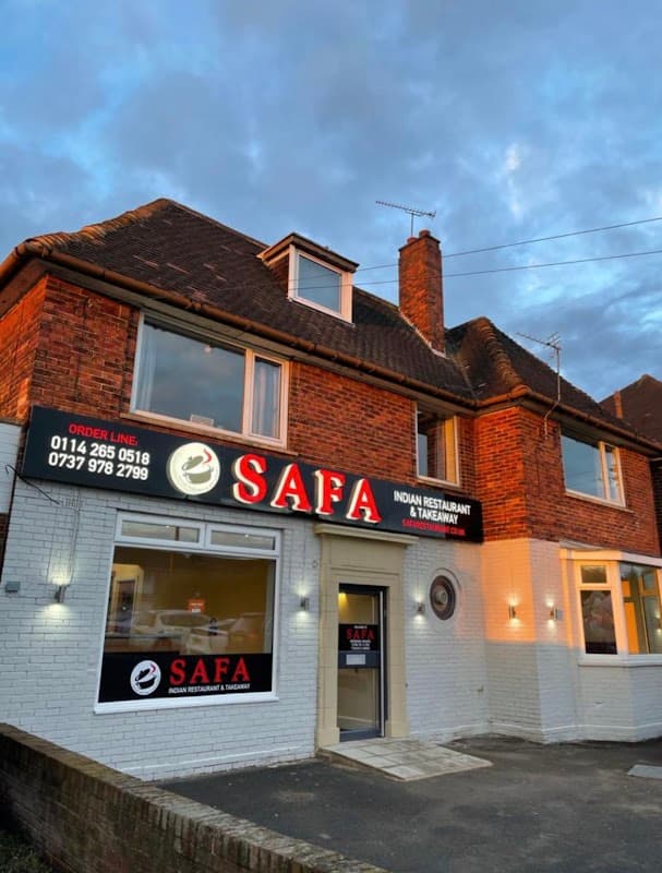 Dining at SAFA INDIAN TAKEAWAY & RESTAURANT in manor