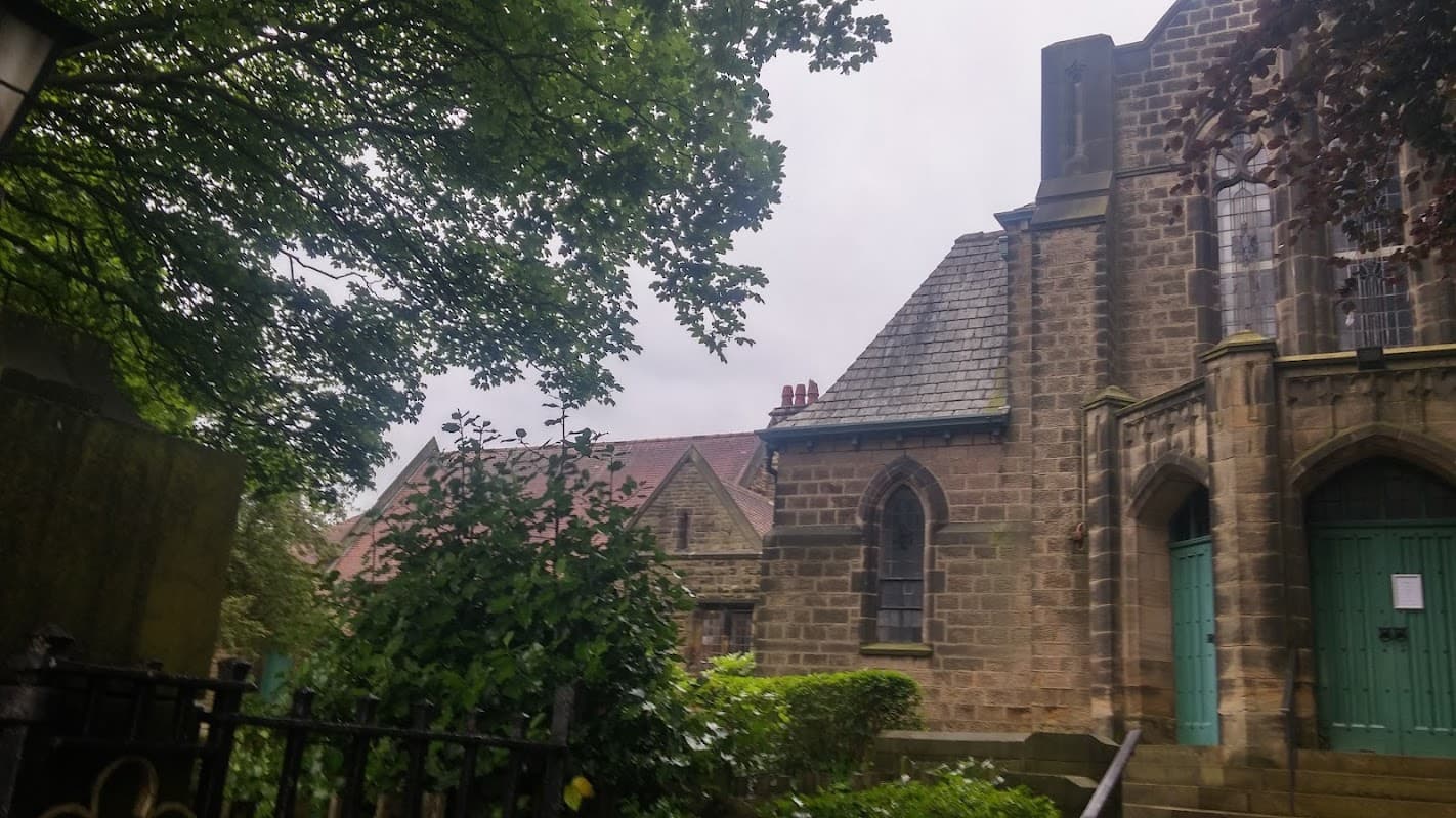 Lidgett Park Methodist Church - Churches in moortown