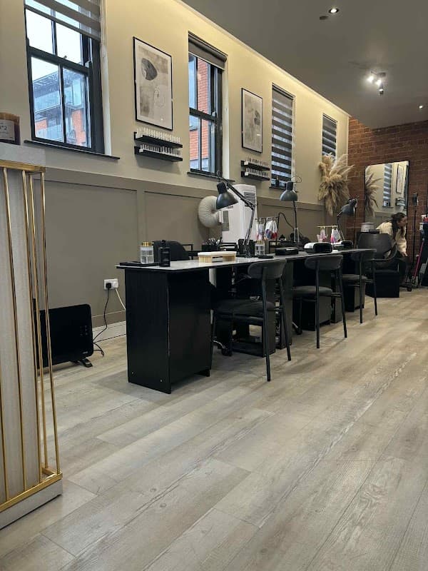Aire salon - Beauty Salons in neepsend