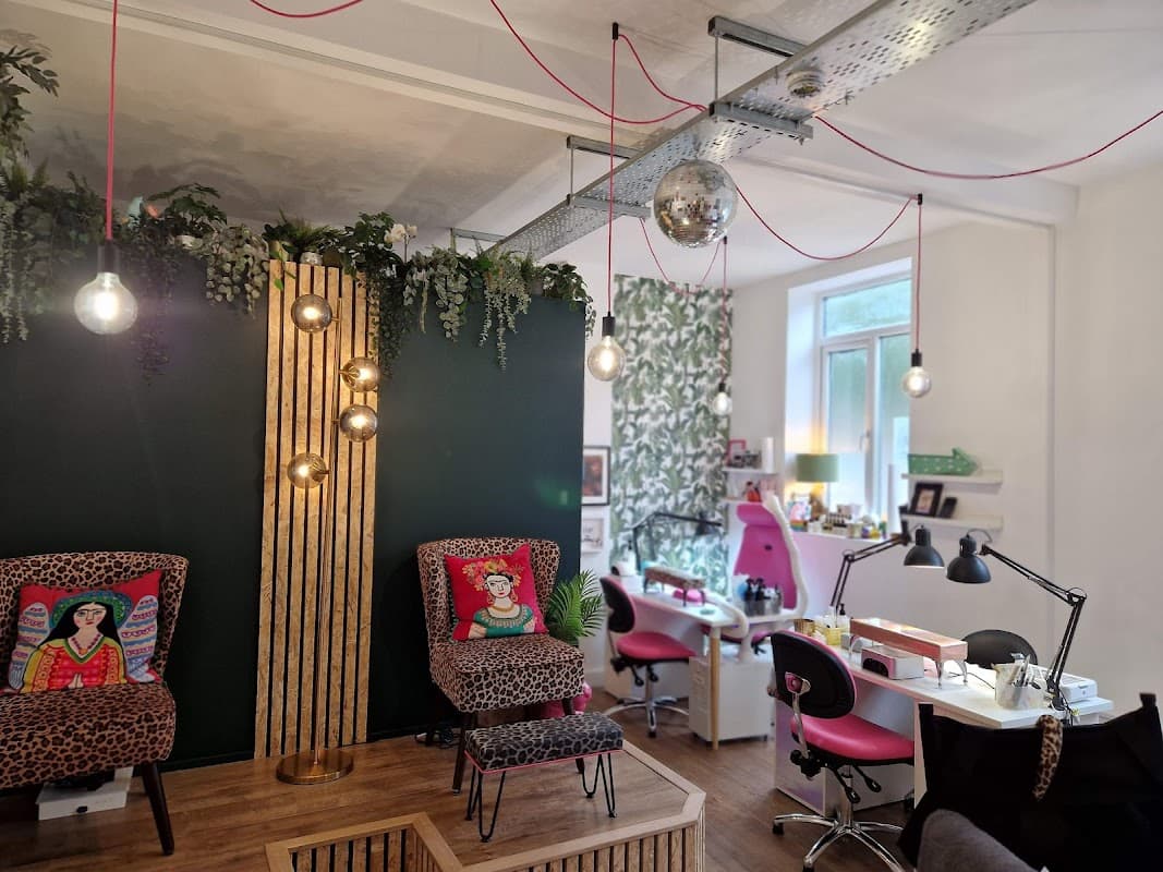 Offbeat Beauty Collective - Beauty Salons in neepsend