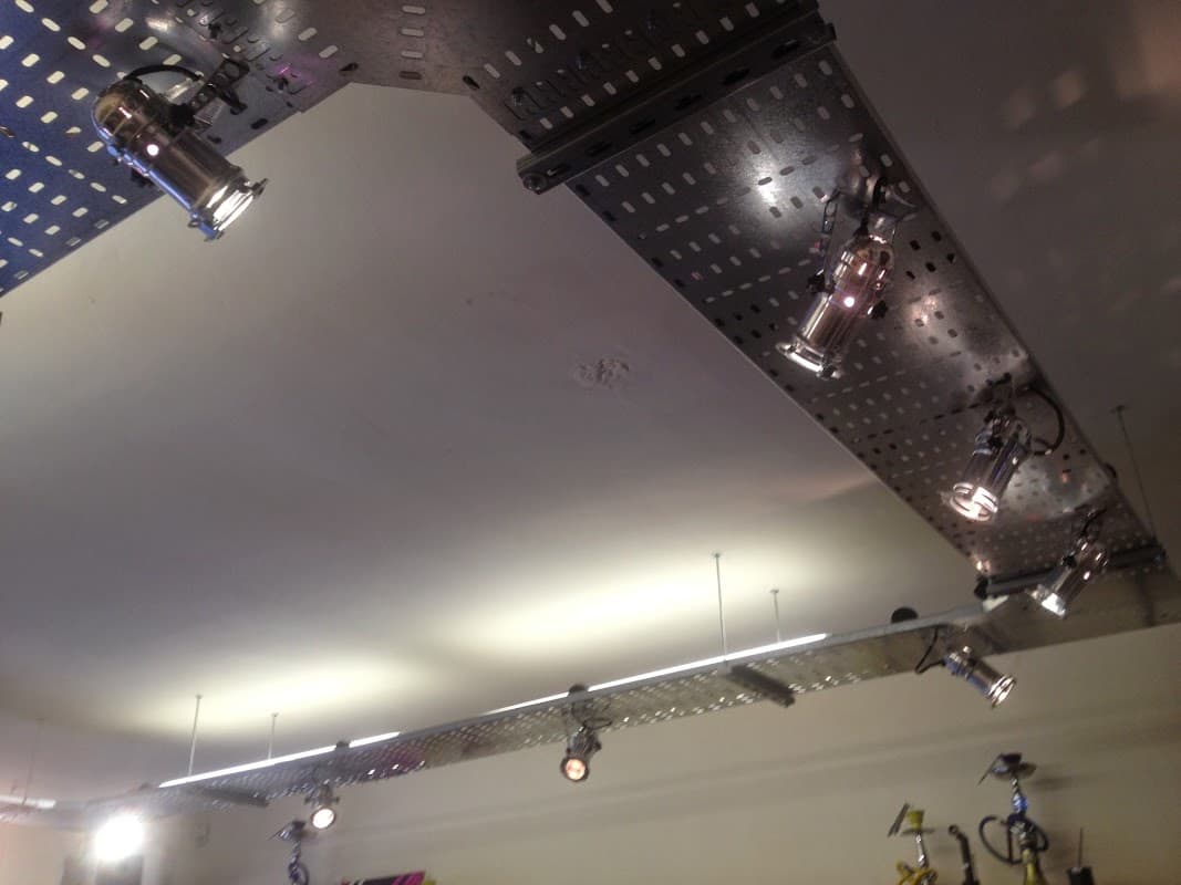 Techniserve Ltd - Electricians in neepsend
