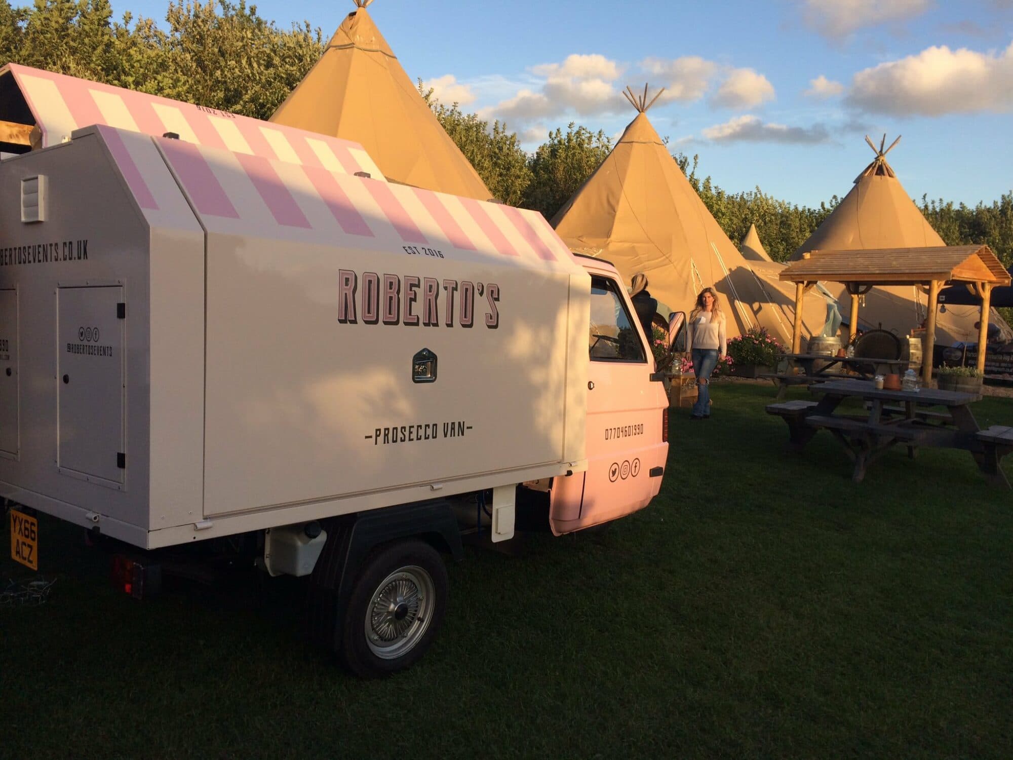 Food & drink at Roberto's Events in hull