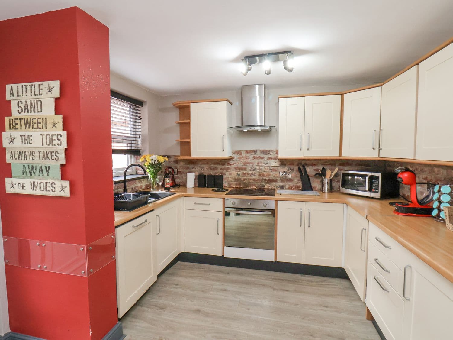 32 Ashville Avenue — photo 7