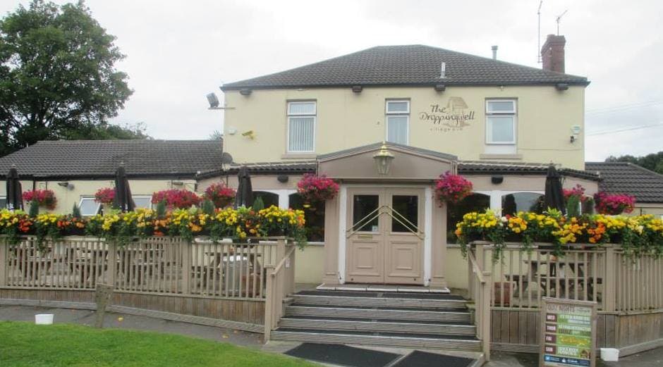 Pub The Droppingwell in scholes